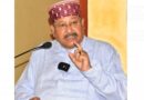 भारत से हारने की खुशी में मुनीर को पाक ने पहनाया हार- महाराज