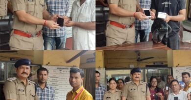 दून पुलिस ने लौटाए 15 खोए मोबाइल, मालिकों के चेहरों पर लौटी मुस्कान