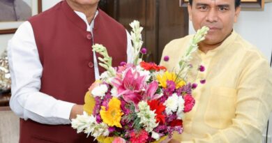 उच्च शिक्षा मंत्री डाॅ. रावत ने नवनियुक्त केन्द्रीय शिक्षा मंत्री प्रहलाद जोशी से की मुलाकात