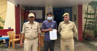 अवैध शराब के खिलाफ दून पुलिस की बड़ी कार्रवाई, दो तस्कर गिरफ्तार