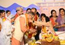 शहीद सैनिकों की पुण्य आत्माओं की शांति के लिए आयोजित श्रीमद्भागवत कथा के समापन कार्यक्रम में प्रतिभाग करते सैनिक कल्याण मंत्री गणेश जोशी