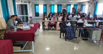 बदलते शैक्षिक परिदृश्य में सकारात्मक दृष्टिकोण और नवाचार के साथ कार्य करें अधिकारी: अपर निदेशक गढ़वाल